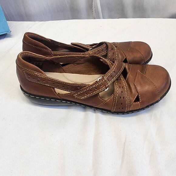 Clarks Women's Ashland Spin Q Slip-On Loafer Size 8 Brown - Picture 2 of 9
